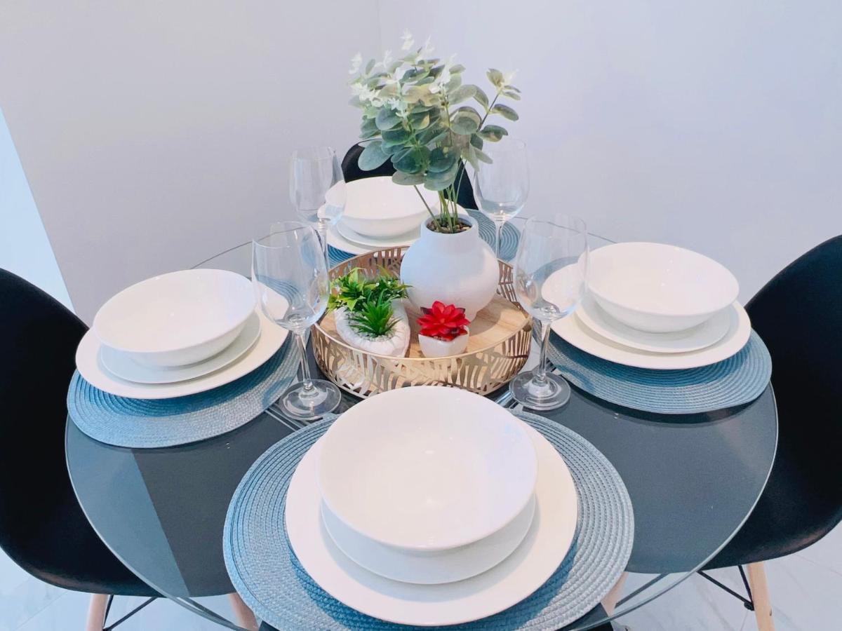Walking Distance To Riverside Market & Hospital 크라이스트처치 외부 사진